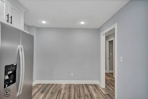 Tiny photo for 702 S Lincoln Avenue, Kankakee, IL 60901 (MLS # 12563881)