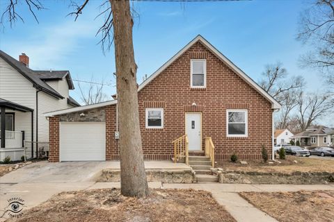 Tiny photo for 702 S Lincoln Avenue, Kankakee, IL 60901 (MLS # 12563881)