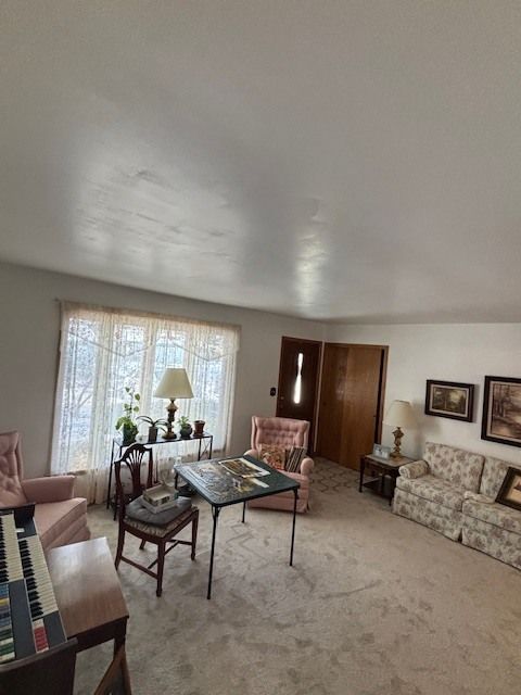 Tiny photo for 151 Rose Tree Lane, Lindenhurst, IL 60046 (MLS # 12551410)