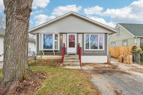 Tiny photo for 1620 Lotus Drive, Round Lake Beach, IL 60073 (MLS # 12522102)