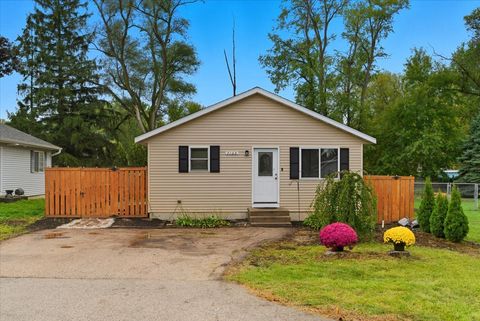 Photo of 7103 Delaware Road, Wonder Lake, IL 60097 (MLS # 12494989) Photo of 7103 Delaware Road, Wonder Lake, IL 60097 (MLS # 12494989)