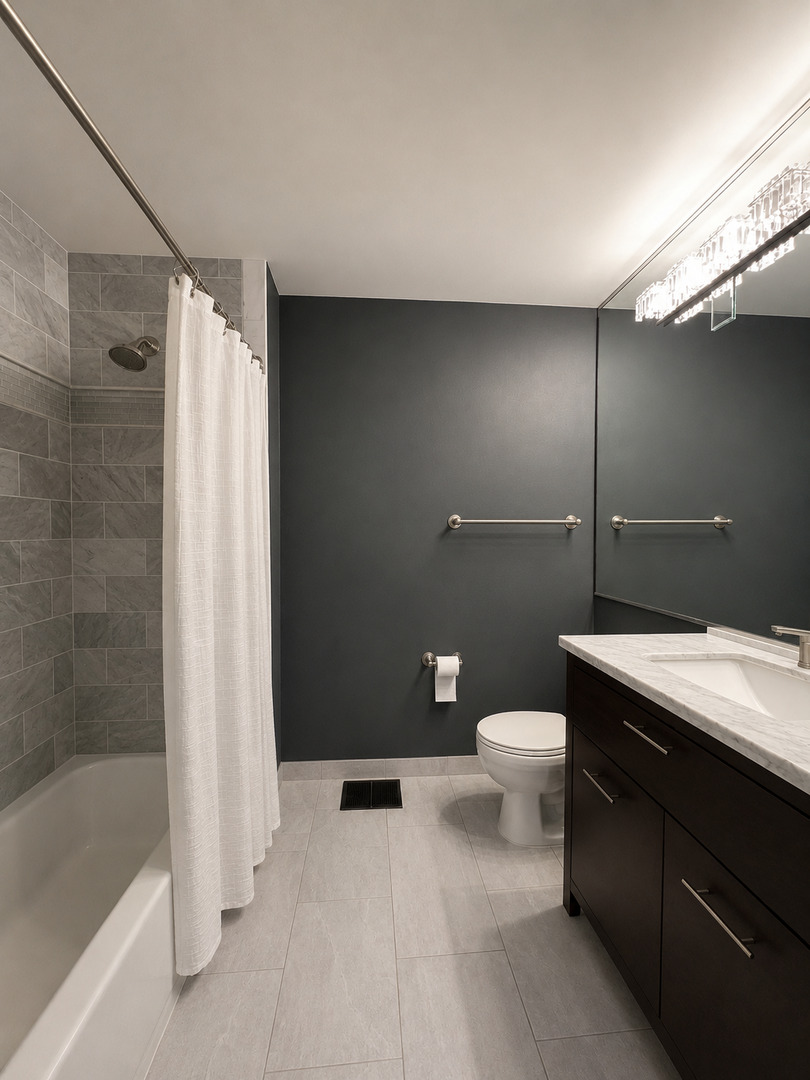 345 N La Salle Drive 4405