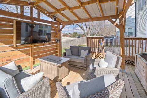 Tiny photo for 946 Pin Oak Circle, Cary, IL 60013 (MLS # 12612313)