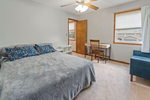 Tiny photo for 946 Pin Oak Circle, Cary, IL 60013 (MLS # 12612313)