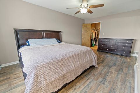 Tiny photo for 946 Pin Oak Circle, Cary, IL 60013 (MLS # 12612313)