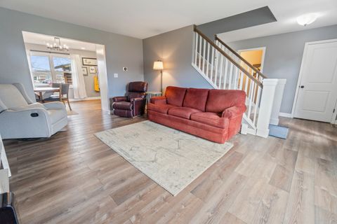 Tiny photo for 946 Pin Oak Circle, Cary, IL 60013 (MLS # 12612313)