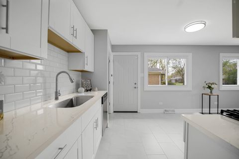 Tiny photo for 527 N Virginia Avenue, Glenwood, IL 60425 (MLS # 12618764)