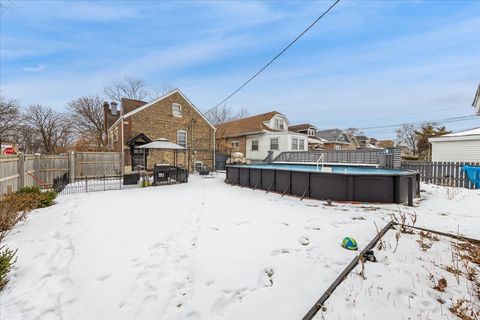 Tiny photo for 1647 Clinton Avenue, Berwyn, IL 60402 (MLS # 12282077)