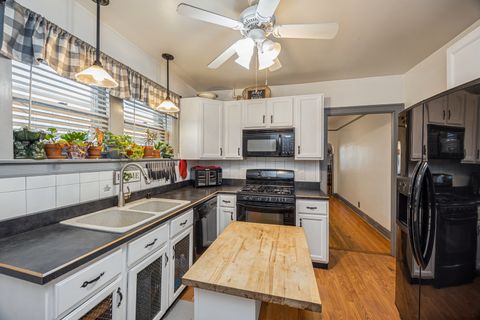 Tiny photo for 1647 Clinton Avenue, Berwyn, IL 60402 (MLS # 12282077)