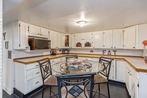 Tiny photo for 1647 Clinton Avenue, Berwyn, IL 60402 (MLS # 12282077)