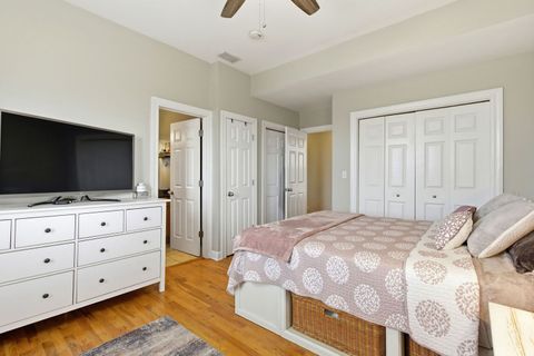 Tiny photo for 121 Callan Avenue #3S, Evanston, IL 60202 (MLS # 12578158)