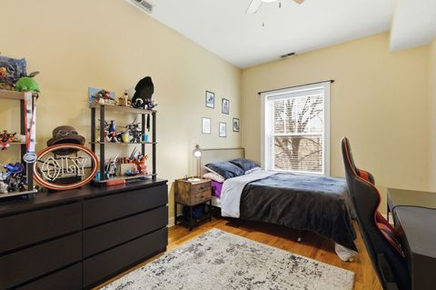 Tiny photo for 121 Callan Avenue #3S, Evanston, IL 60202 (MLS # 12578158)
