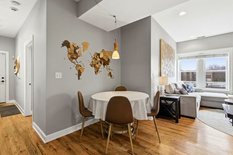 Tiny photo for 121 Callan Avenue #3S, Evanston, IL 60202 (MLS # 12578158)