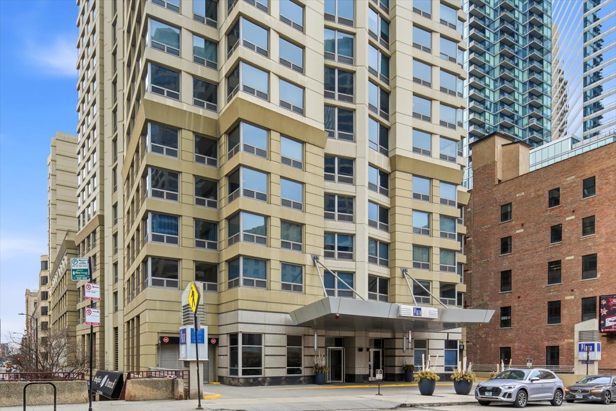 440 N Wabash Avenue 4602