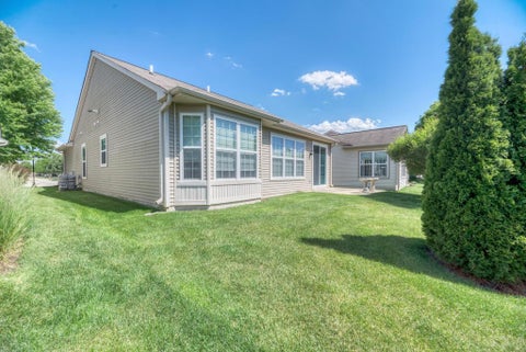 Tiny photo for 2886 Edgewater Drive, Elgin, IL 60124 (MLS # 12675838)