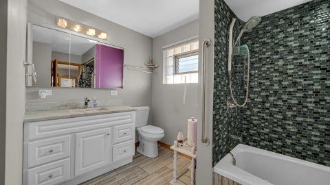Tiny photo for 1400 E Lynn Court, Homewood, IL 60430 (MLS # 12784384)