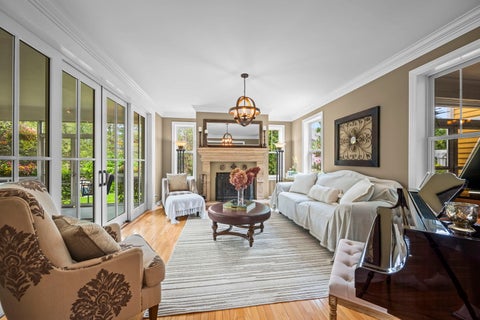 Tiny photo for 200 Ranney Avenue, Vernon Hills, IL 60061 (MLS # 12728303)