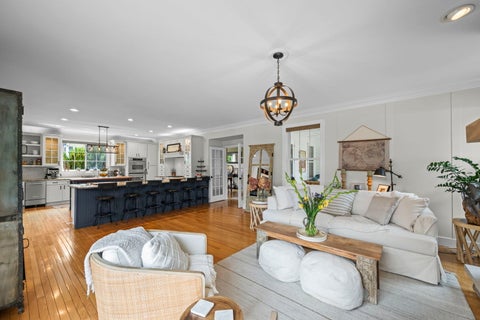 Tiny photo for 200 Ranney Avenue, Vernon Hills, IL 60061 (MLS # 12728303)