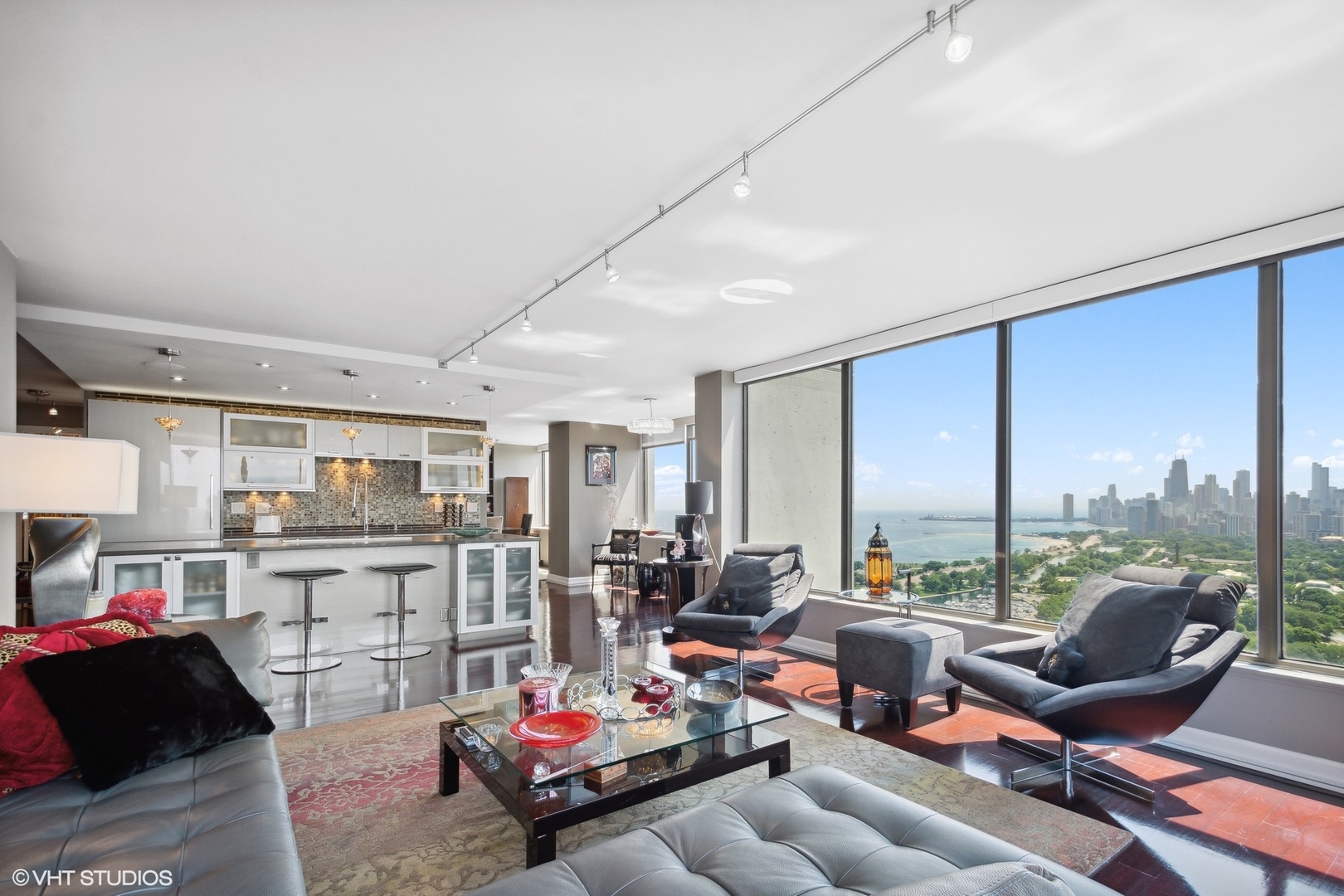 2800 N Lake Shore Drive 3814-3816