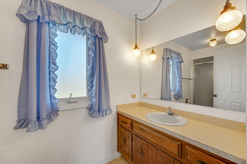 Tiny photo for 6316 Knollwood Drive, Oak Forest, IL 60452 (MLS # 12784090)