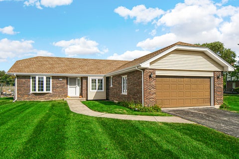 Tiny photo for 6316 Knollwood Drive, Oak Forest, IL 60452 (MLS # 12784090)