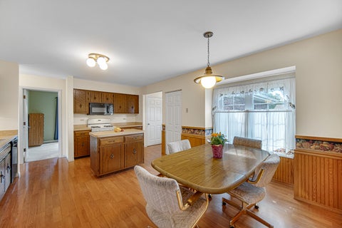 Tiny photo for 6316 Knollwood Drive, Oak Forest, IL 60452 (MLS # 12784090)