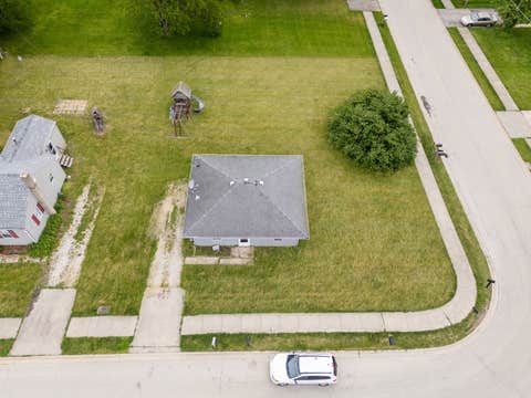 Tiny photo for 306-310 S Lincoln Street, Elwood, IL 60421 (MLS # 12658168)