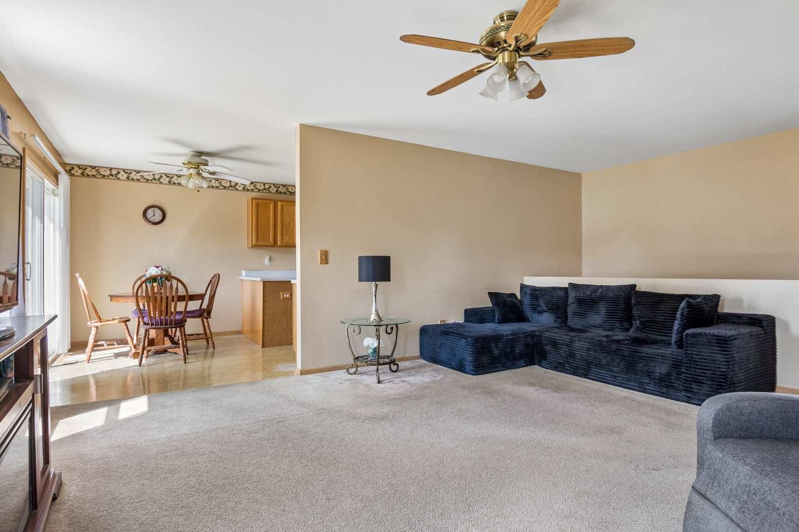 92 prairiefield Avenue