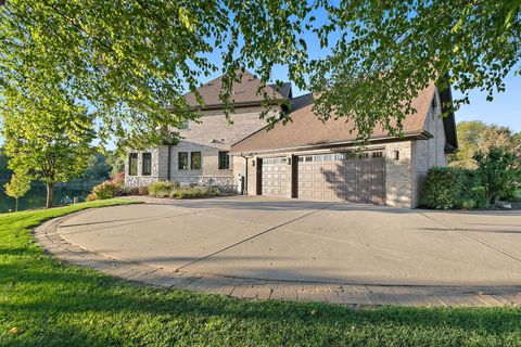 Tiny photo for 20900 N HEATHER Court, Kildeer, IL 60047 (MLS # 12585563)