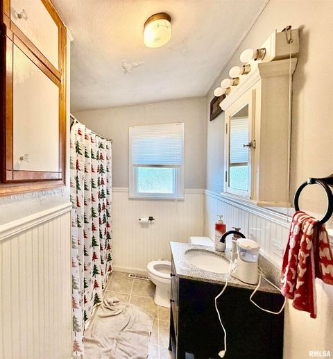 Tiny photo for 1415 Jonquil Street, Centralia, IL 62801 (MLS # EB460684)