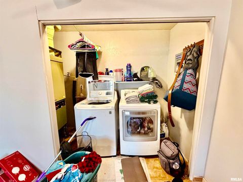 Tiny photo for 1415 Jonquil Street, Centralia, IL 62801 (MLS # EB460684)