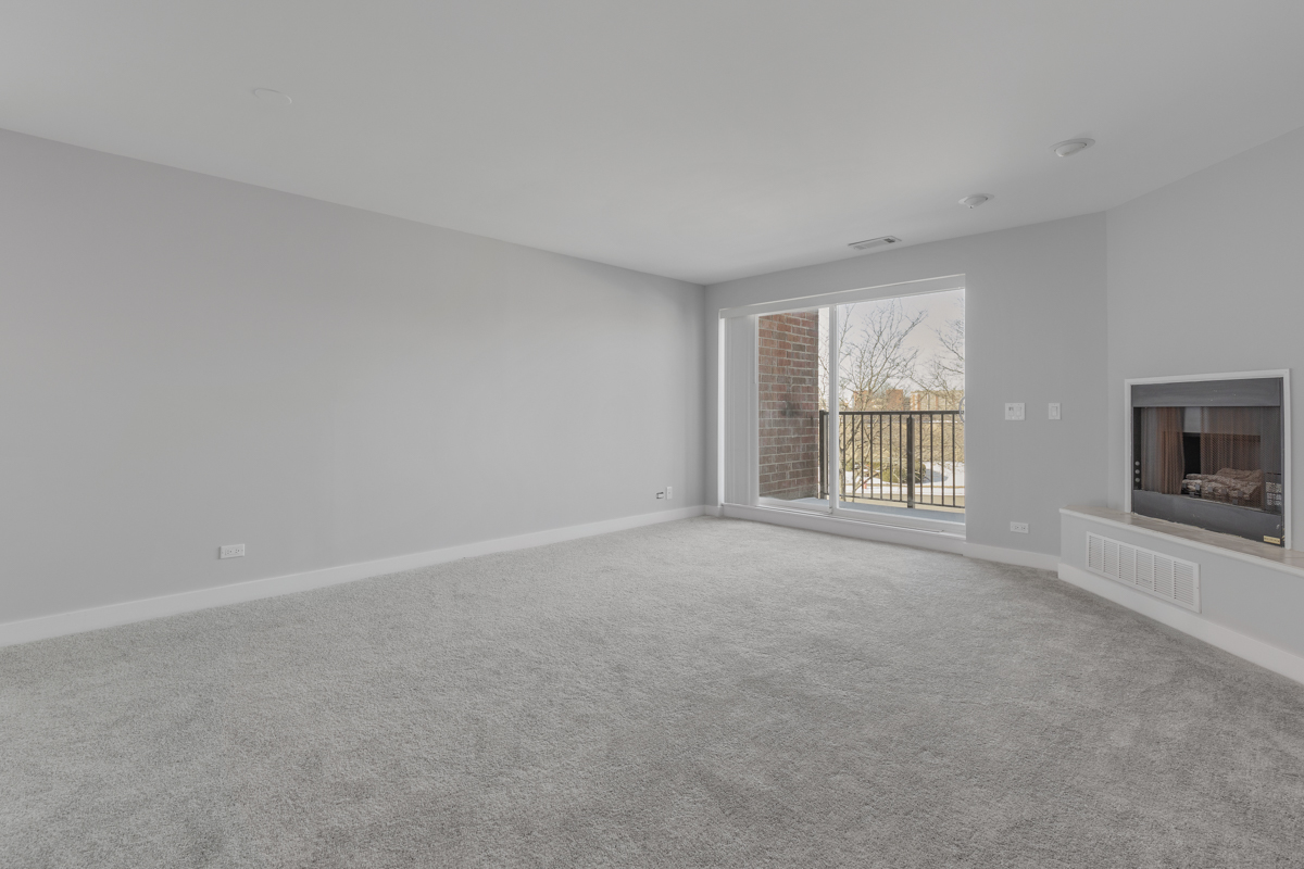 815 Leicester Road 211