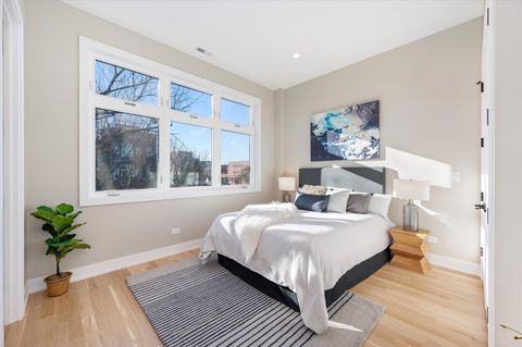 Tiny photo for 1636 W Wolfram Street, Chicago, IL 60657 (MLS # 12382037)