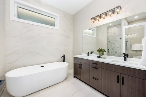 Tiny photo for 1636 W Wolfram Street, Chicago, IL 60657 (MLS # 12382037)