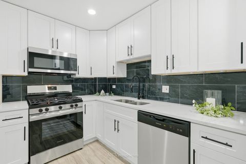 Tiny photo for 1104 W 87th Street #B, Chicago, IL 60620 (MLS # 12535006)