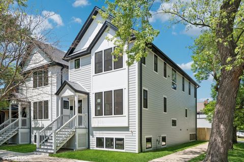 4102 W Eddy Street Chicago IL 60641