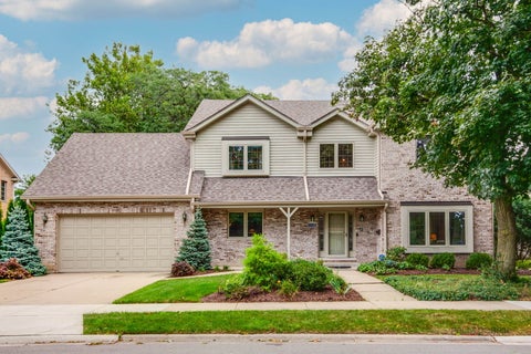 Photo of 1130 New Trier Court, Wilmette, IL 60091 (MLS # 12759382)