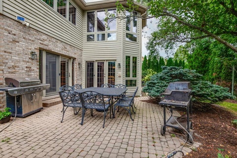 Tiny photo for 1130 New Trier Court, Wilmette, IL 60091 (MLS # 12759382)