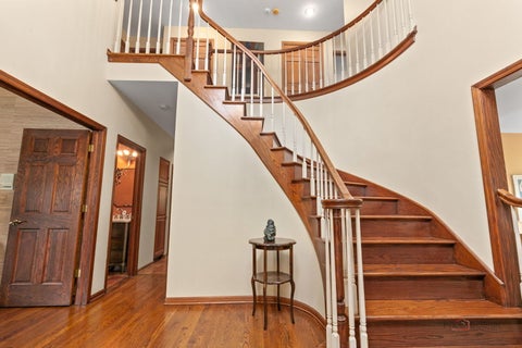 Tiny photo for 1130 New Trier Court, Wilmette, IL 60091 (MLS # 12759382)