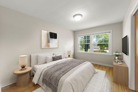 Tiny photo for 226 Woodstock Avenue, Glen Ellyn, IL 60137 (MLS # 12663637)