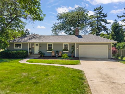 Tiny photo for 226 Woodstock Avenue, Glen Ellyn, IL 60137 (MLS # 12663637)