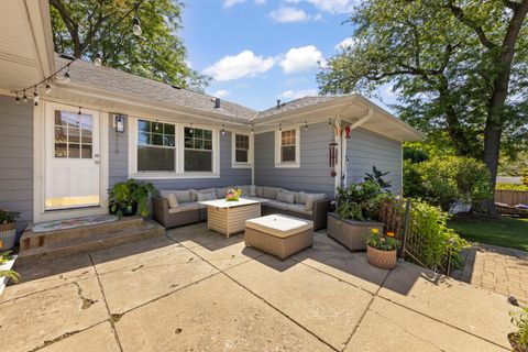 Tiny photo for 226 Woodstock Avenue, Glen Ellyn, IL 60137 (MLS # 12663637)