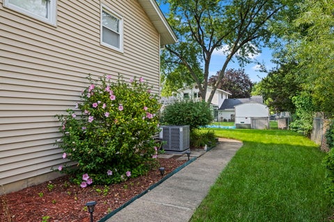 Tiny photo for 856 E Sayles Drive, Palatine, IL 60074 (MLS # 12720214)