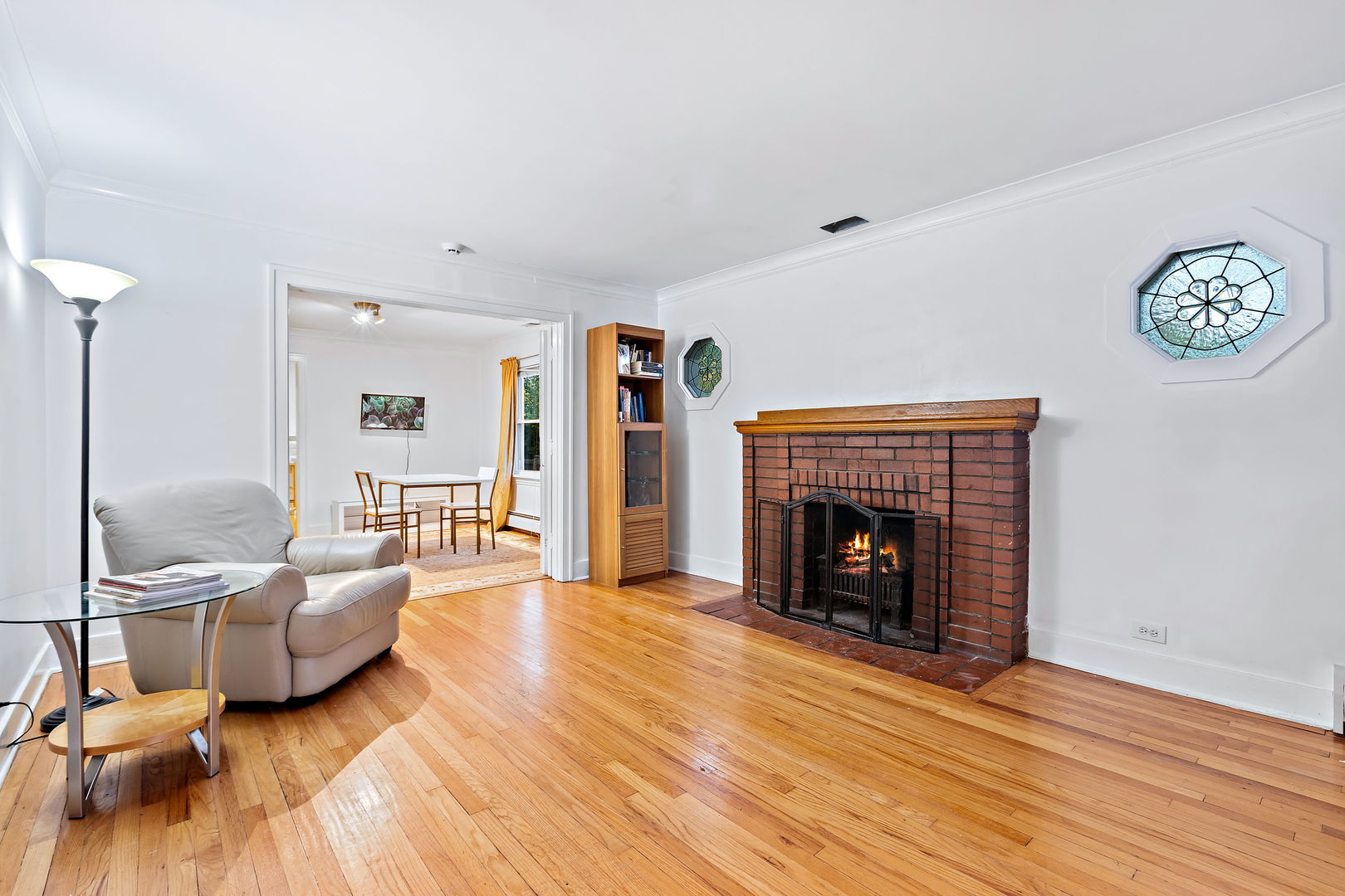 979 Vine Street