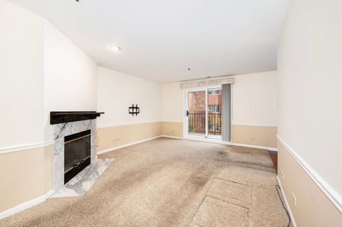 Tiny photo for 127 Acacia Circle #304, Indian Head Park, IL 60525 (MLS # 12523705)