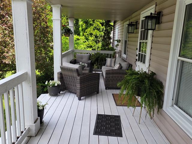 225 HEMLOCK Avenue