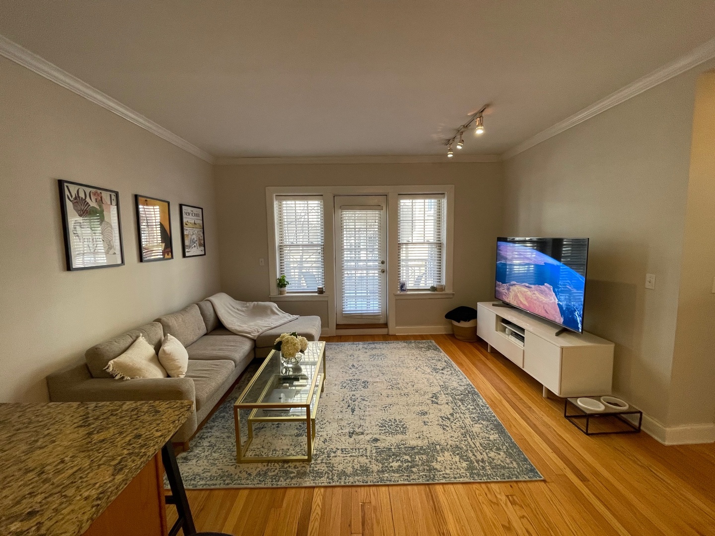 2237.5 N LINCOLN Avenue 2A