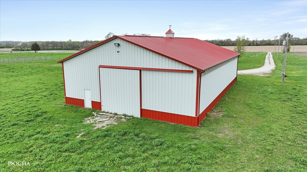 2136 N 34th Road