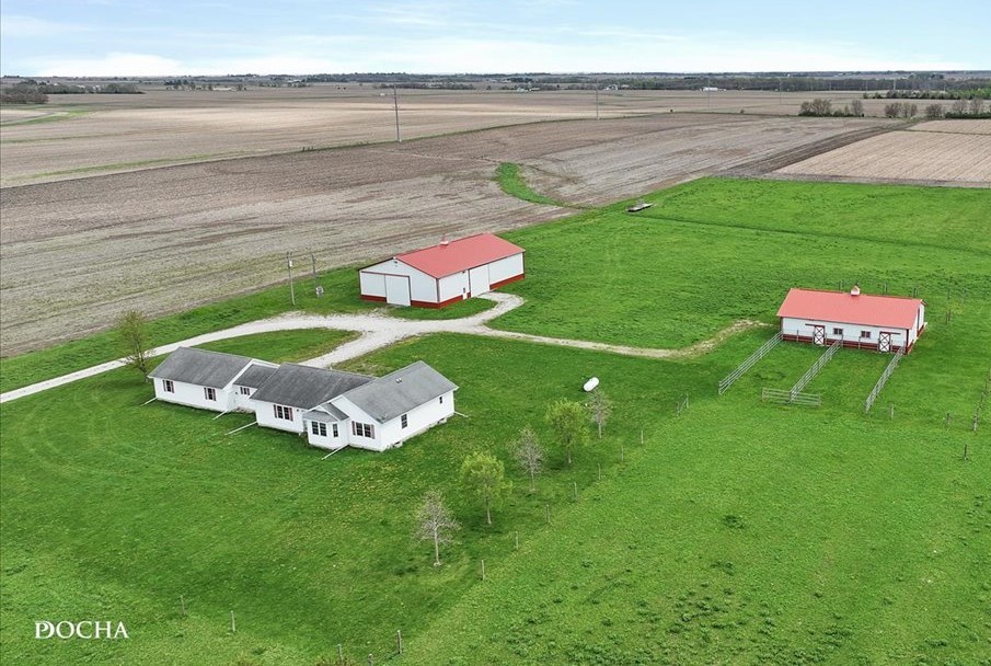 2136 N 34th Road