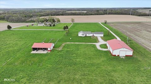 Tiny photo for 2136 N 34th Road, Ottawa, IL 61350 (MLS # 12612354)